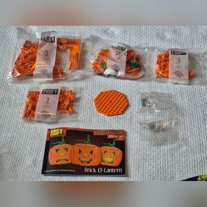 Brick O'-Lantern Halloween Pumpkin Building Kit
